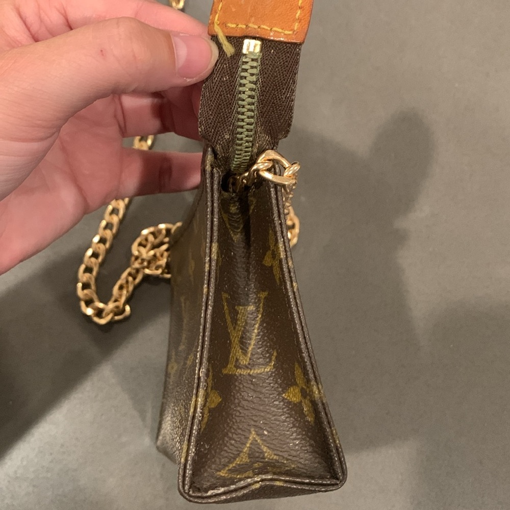Authentic monogram LV Louis Vuitton Pochette - Picture 4 of 7